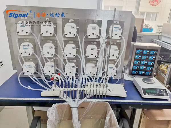 蠕動泵灌裝機(jī)